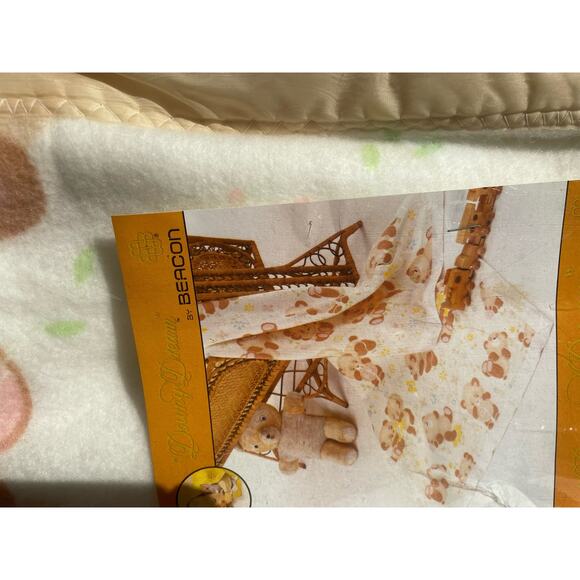 New old Stock Beacon Baby Blanket Cream Puff Downy Dream Brown Bears Satin Trim - Picture 3 of 15